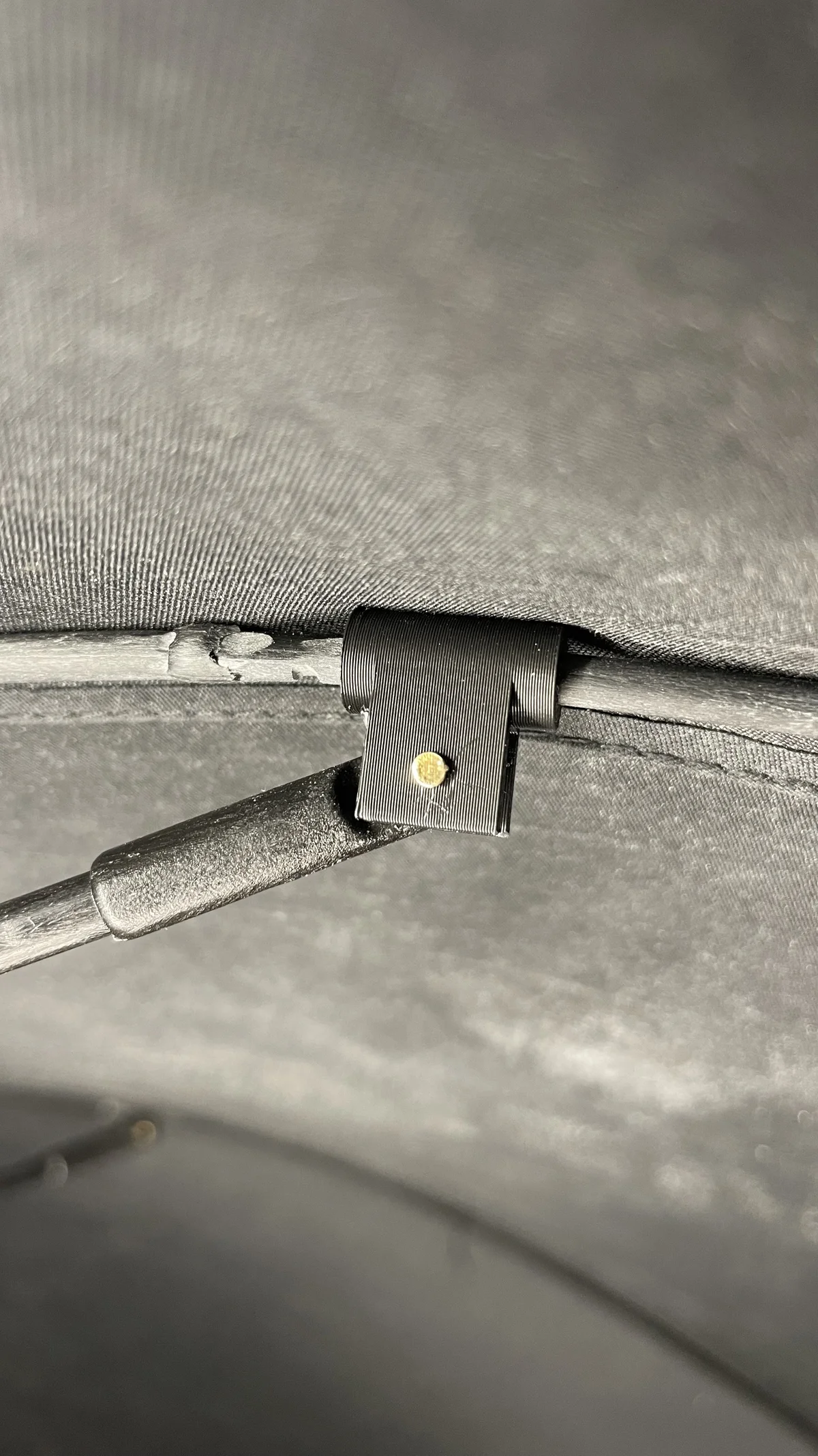 Broken umbrella repair